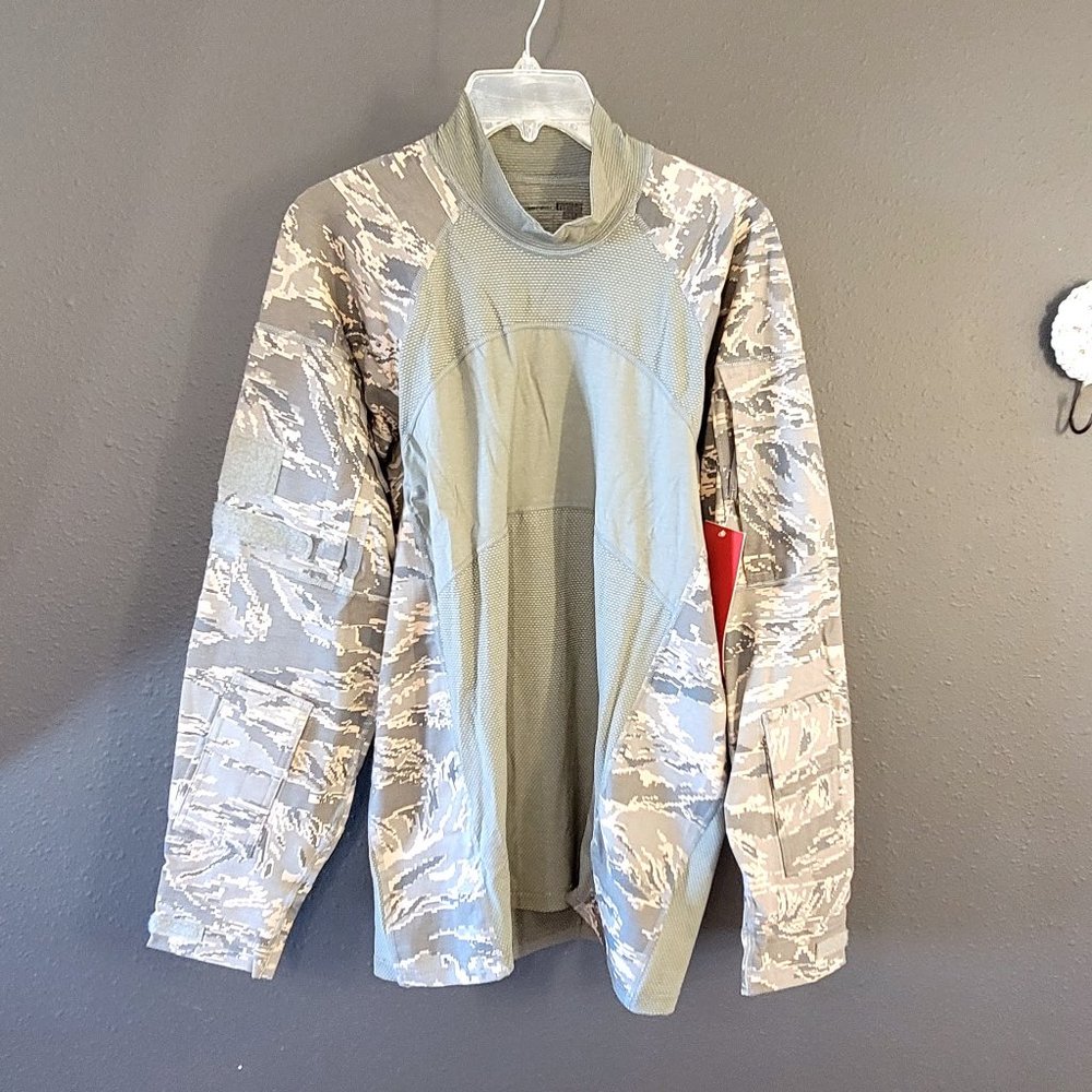 NWT Shirt Top Military - Combat Non - FR MASSIF L